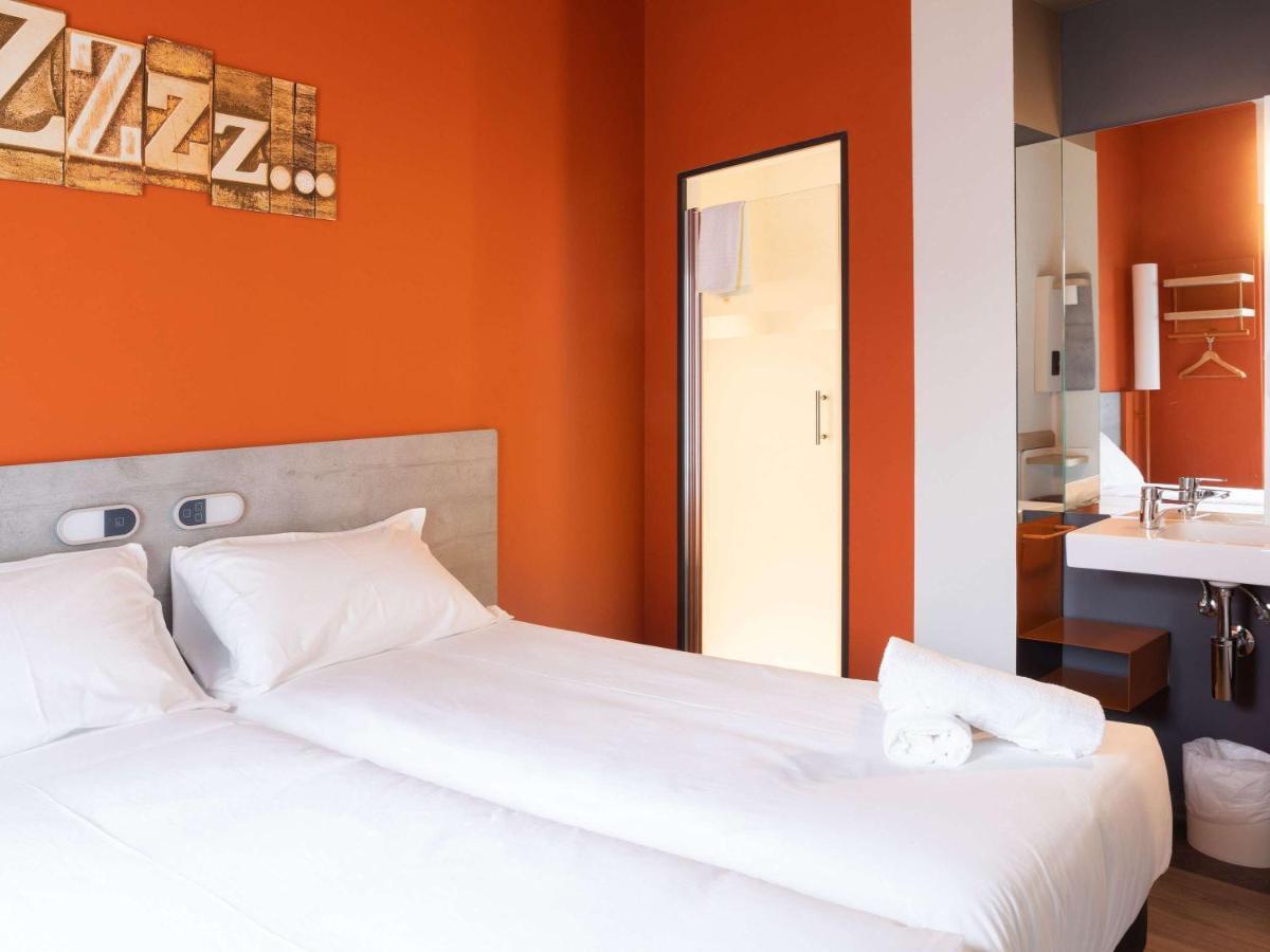 Ibis Budget Madrid Aeropuerto Exteriör bild