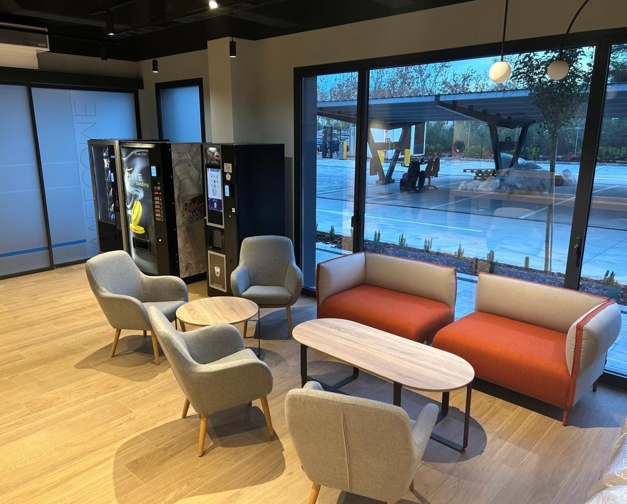 Ibis Budget Madrid Aeropuerto Exteriör bild