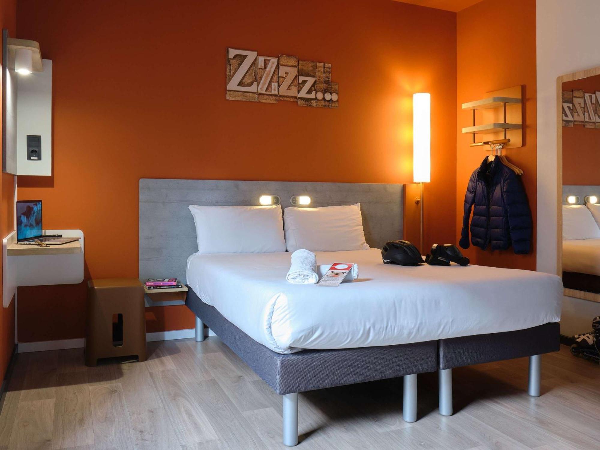 Ibis Budget Madrid Aeropuerto Exteriör bild