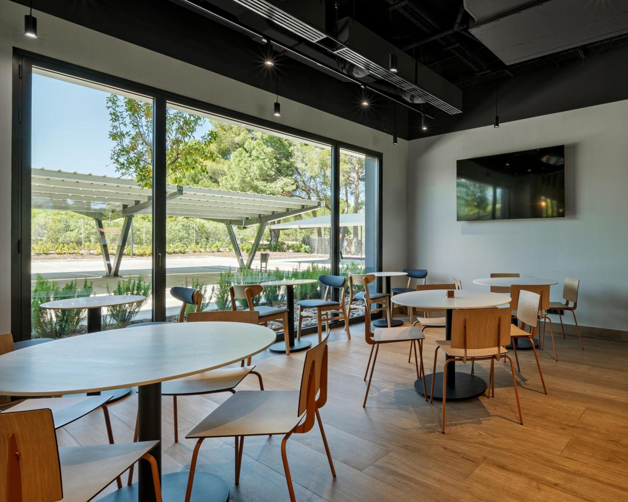 Ibis Budget Madrid Aeropuerto Exteriör bild