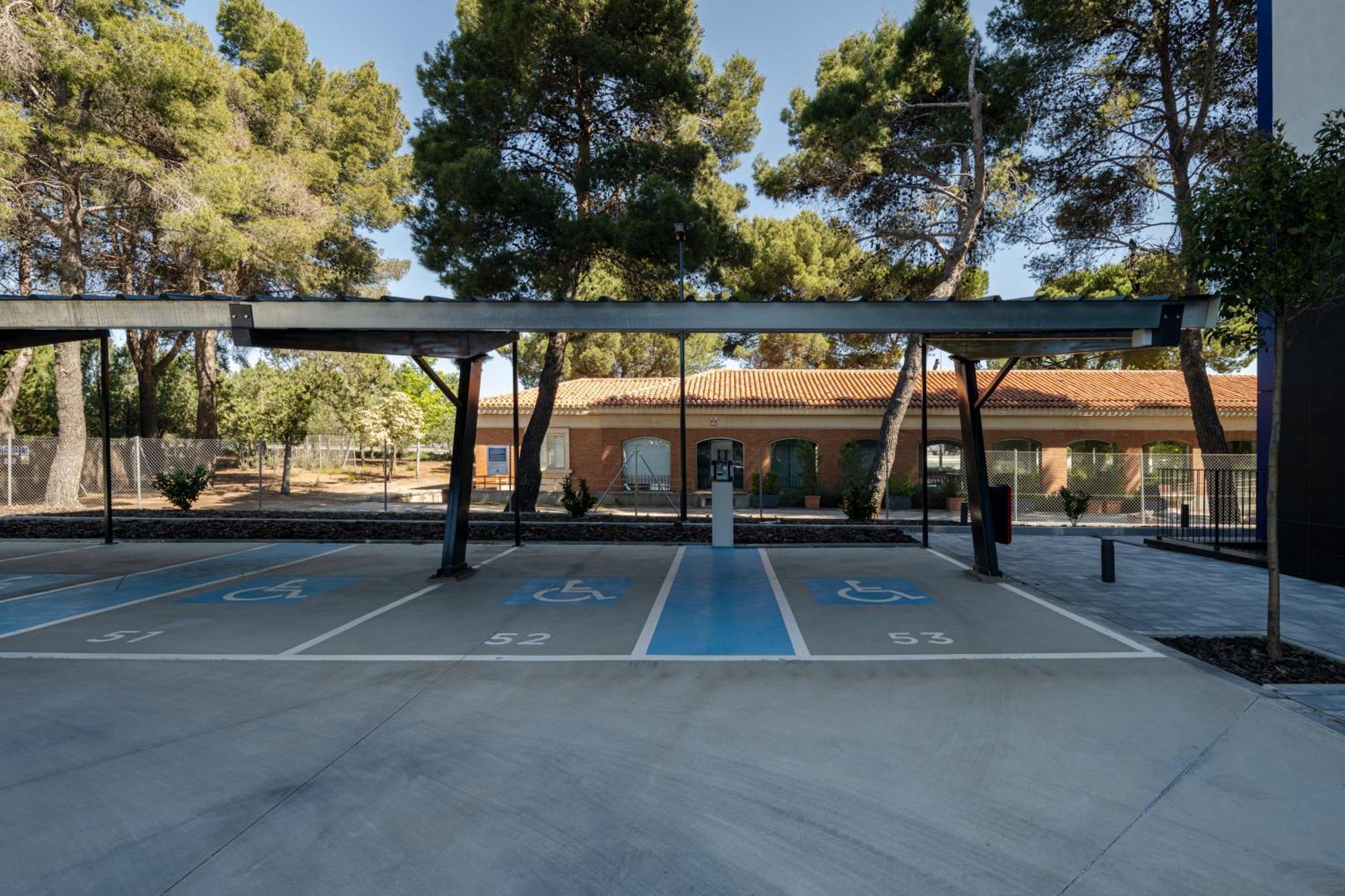 Ibis Budget Madrid Aeropuerto Exteriör bild