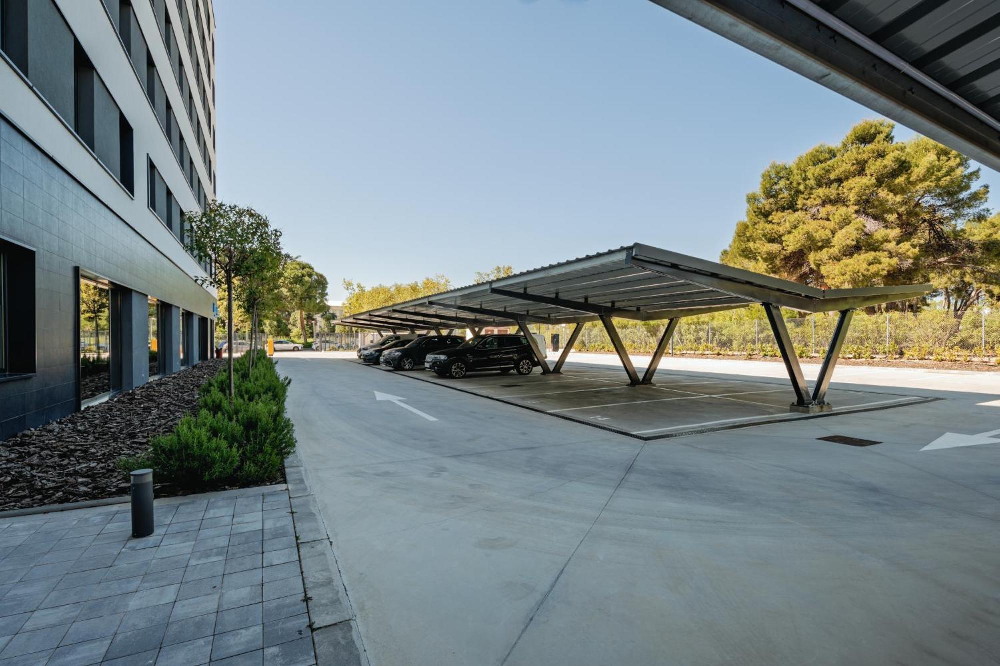 Ibis Budget Madrid Aeropuerto Exteriör bild