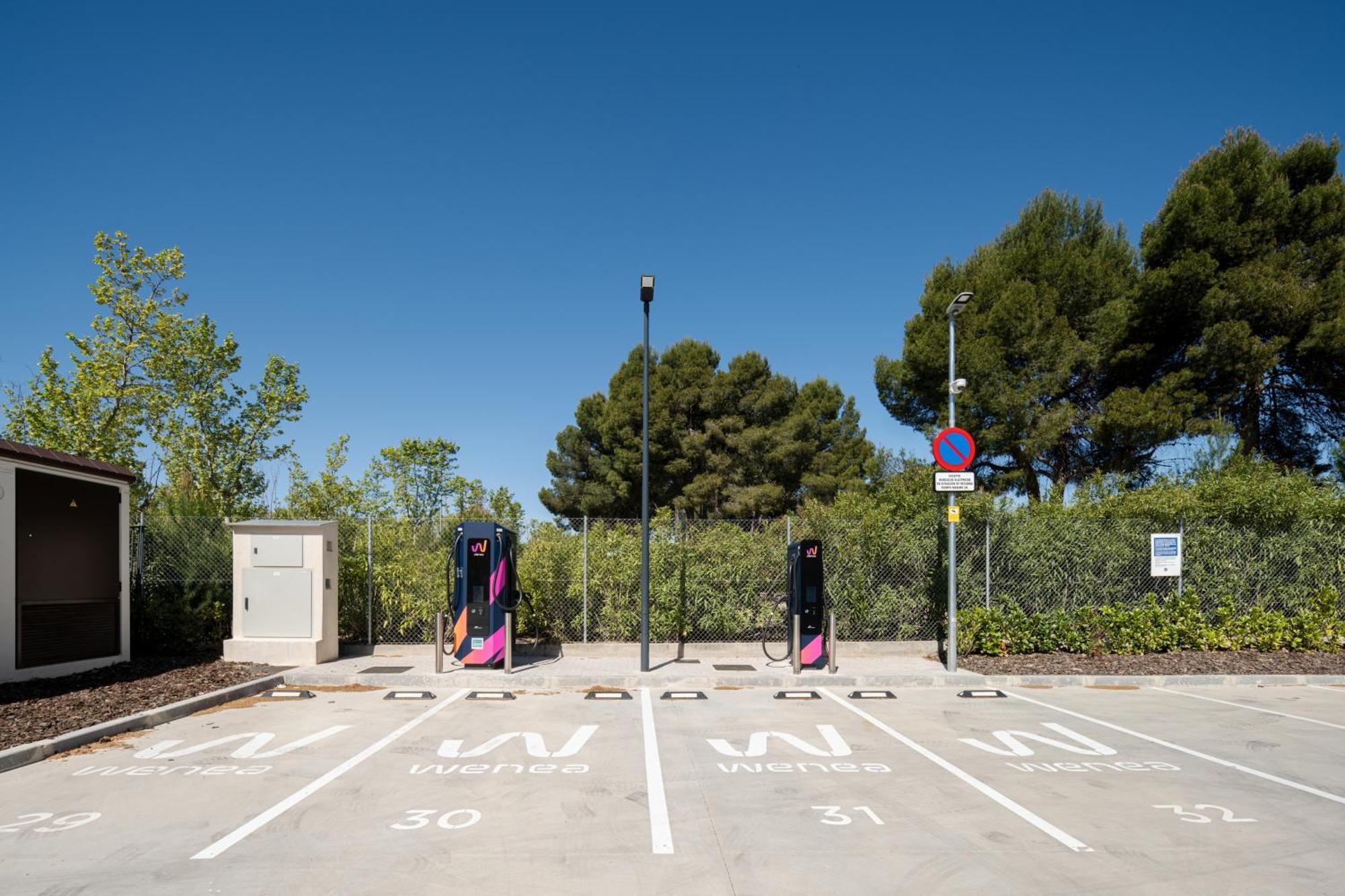 Ibis Budget Madrid Aeropuerto Exteriör bild