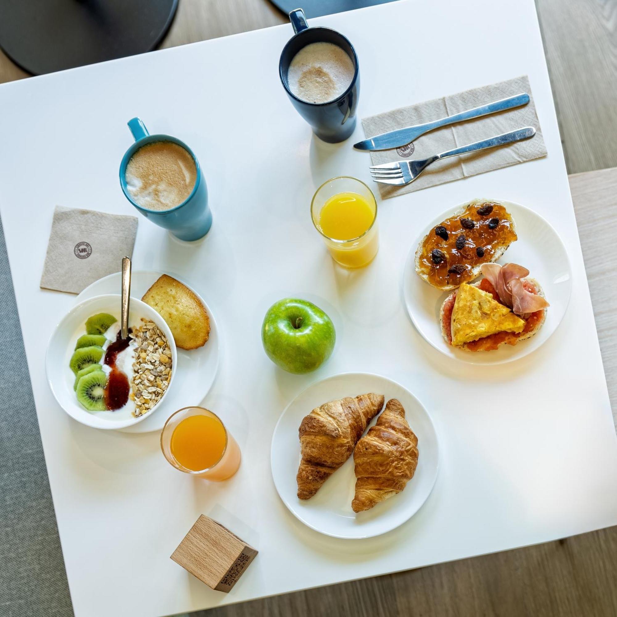 Ibis Budget Madrid Aeropuerto Exteriör bild