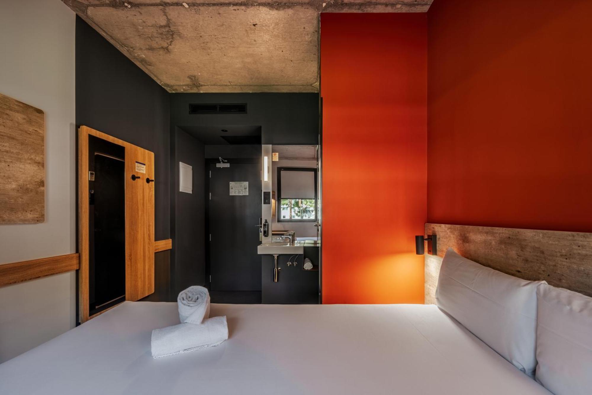 Ibis Budget Madrid Aeropuerto Exteriör bild