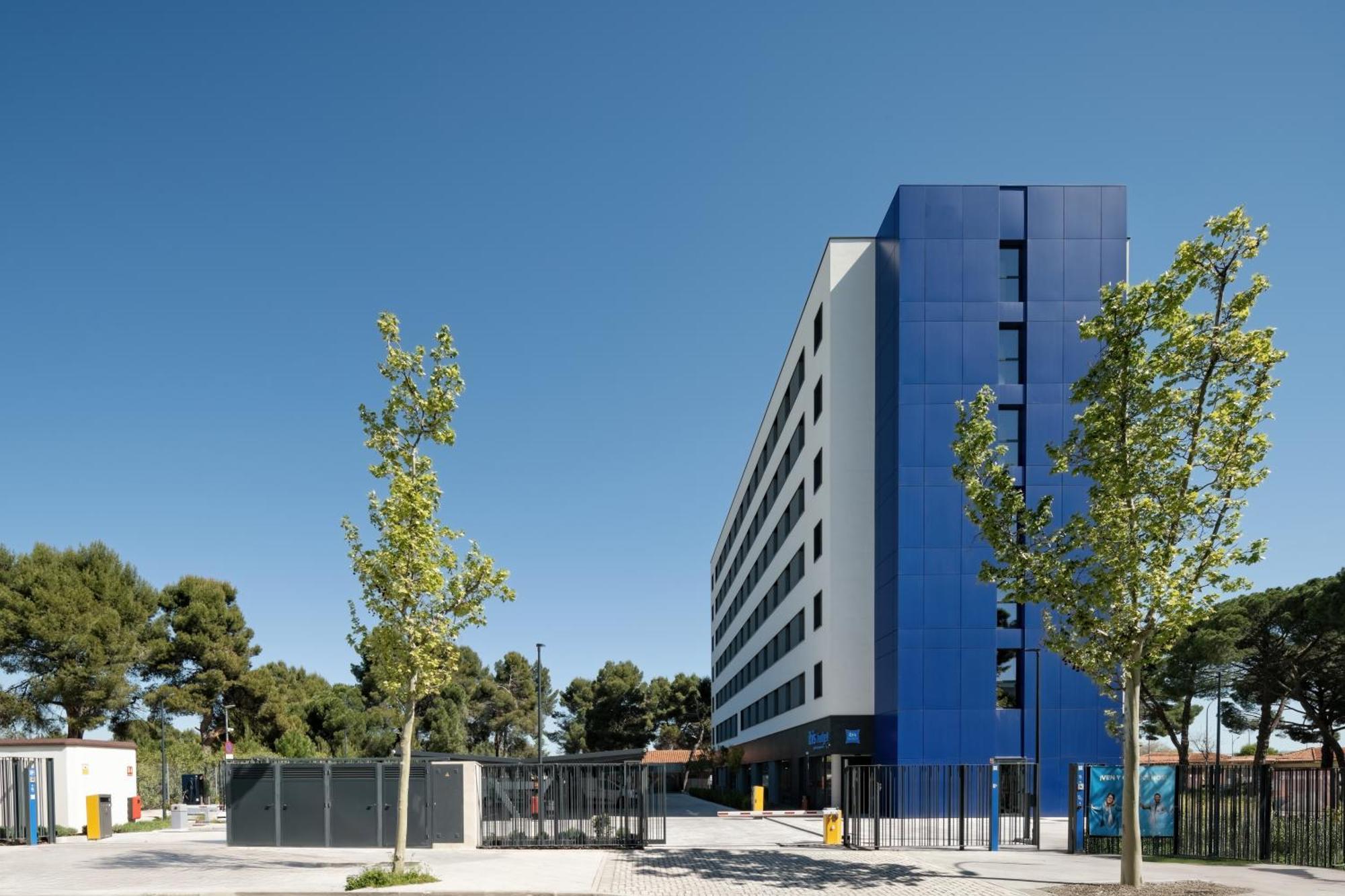 Ibis Budget Madrid Aeropuerto Exteriör bild