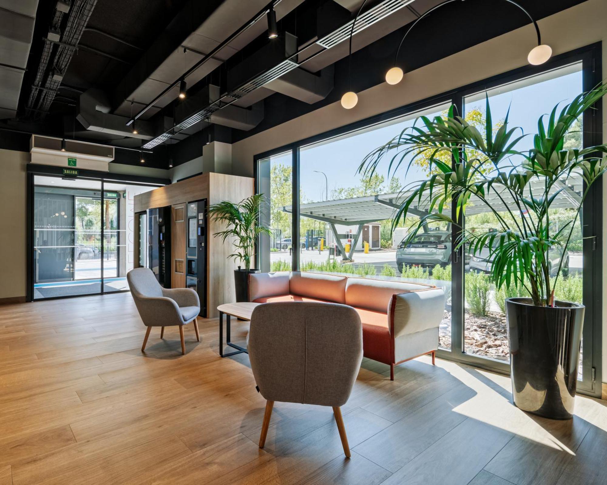 Ibis Budget Madrid Aeropuerto Exteriör bild