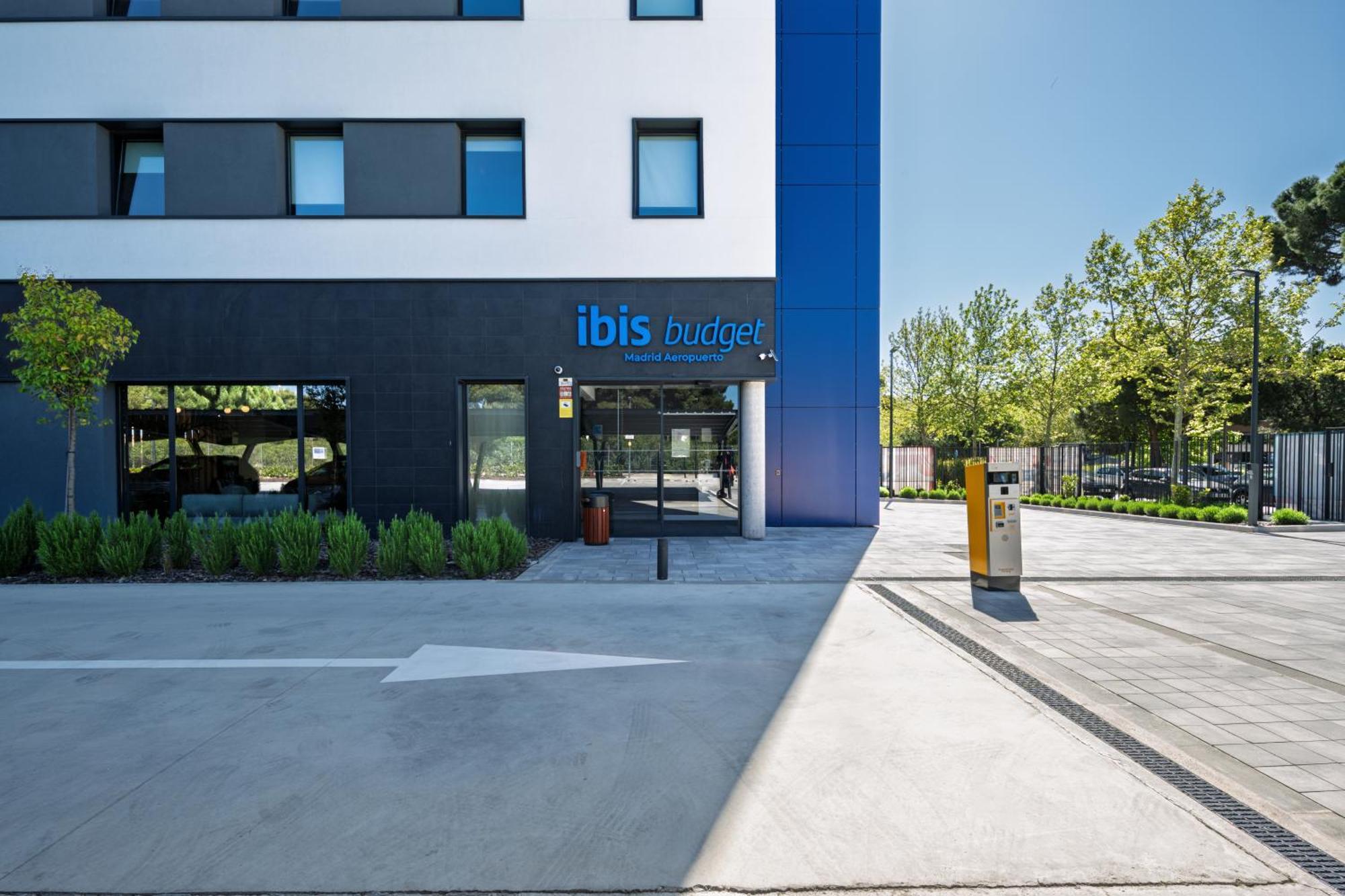 Ibis Budget Madrid Aeropuerto Exteriör bild