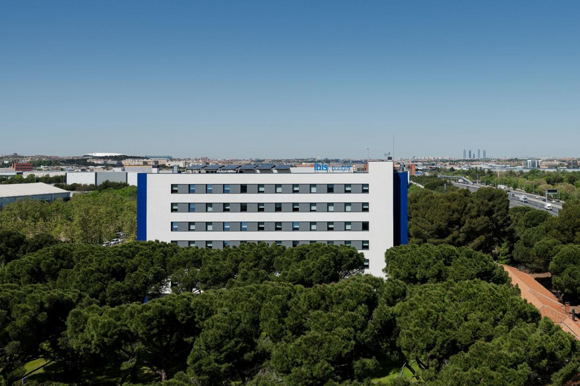 Ibis Budget Madrid Aeropuerto Exteriör bild