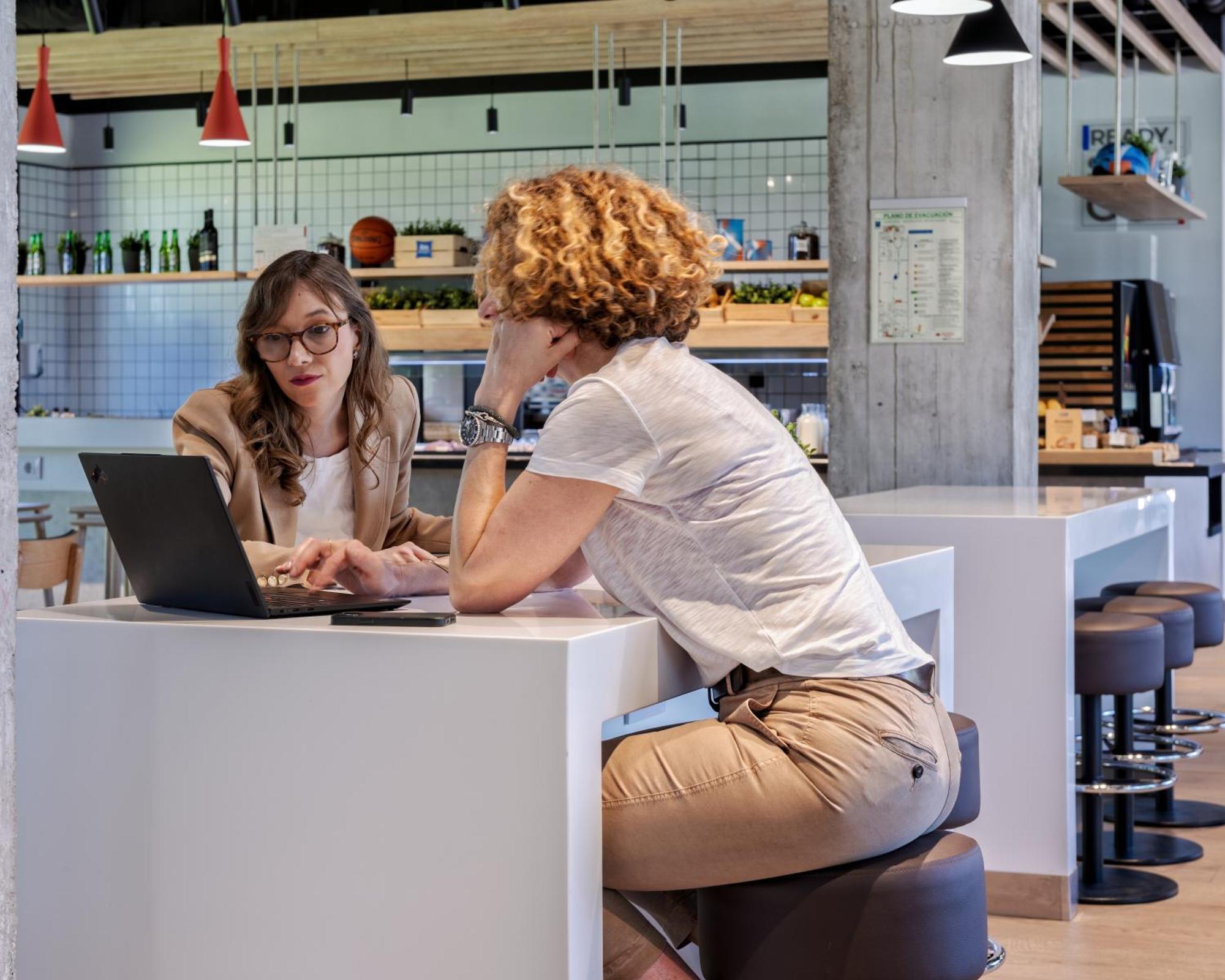Ibis Budget Madrid Aeropuerto Exteriör bild